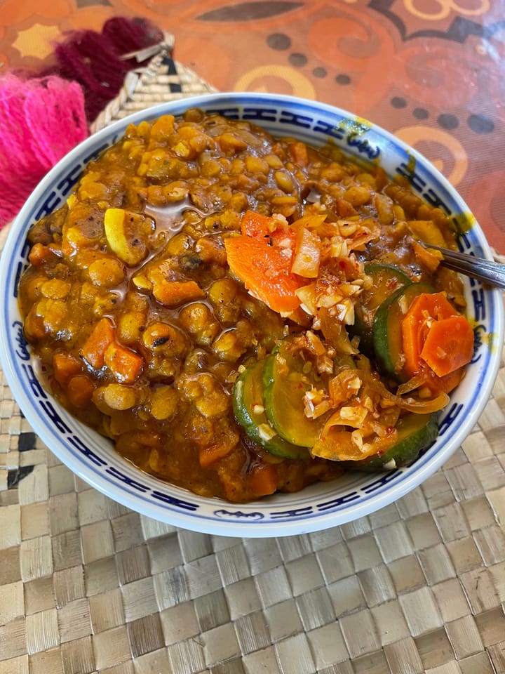 Kana vaka sigalevu - Eat Lunch